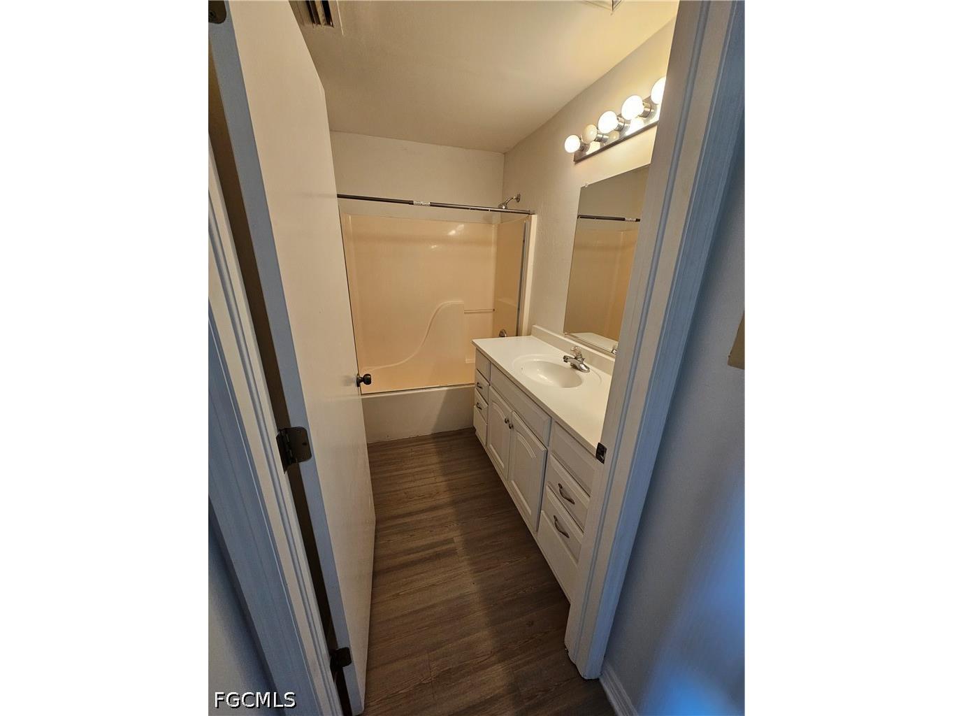 5337 Glenlivet Road Fort Myers FL 33907 2026025049 image11