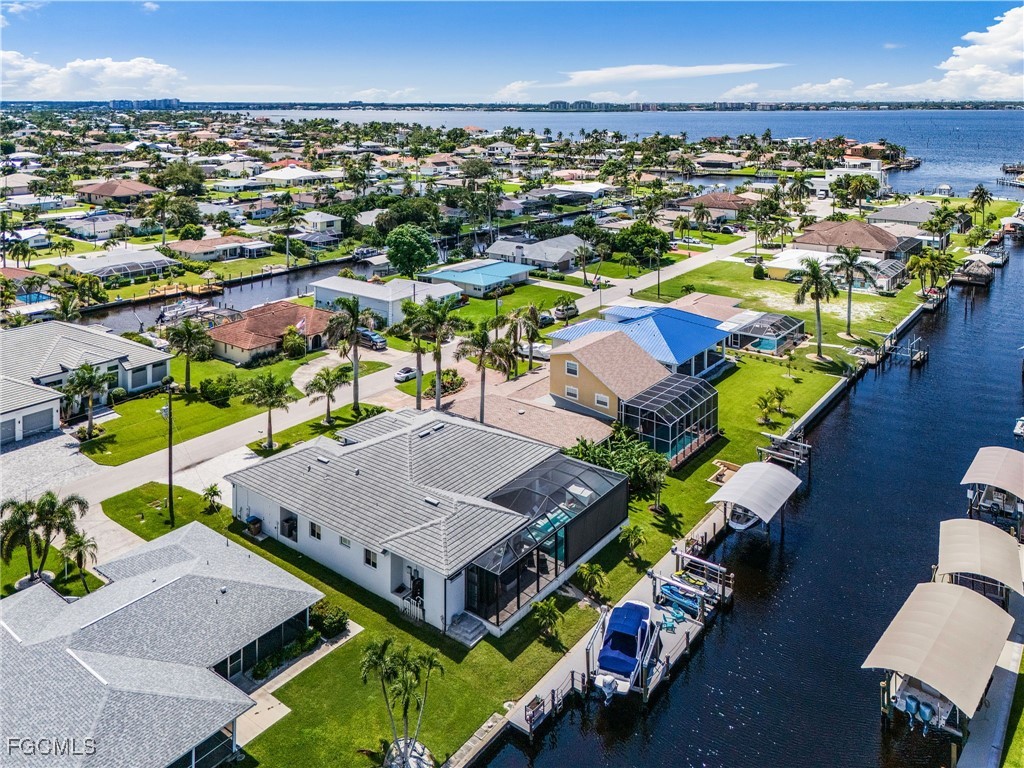 5338 Colonade Court Cape Coral FL 33904 2025003239 image1