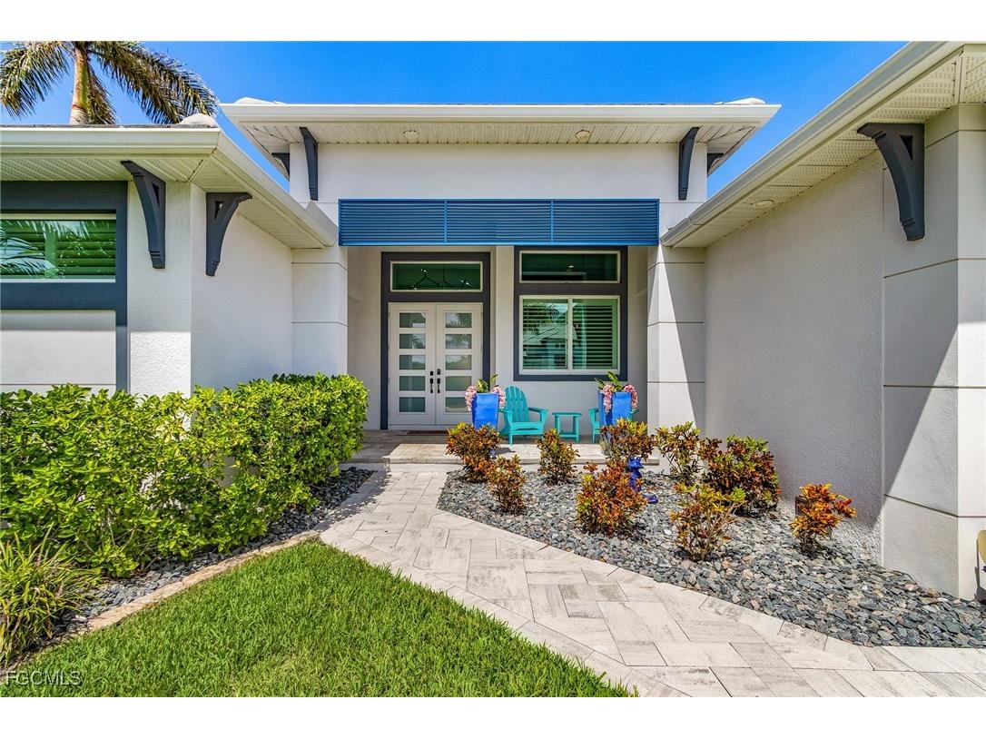 5338 Colonade Court Cape Coral FL 33904 2025003239 image2