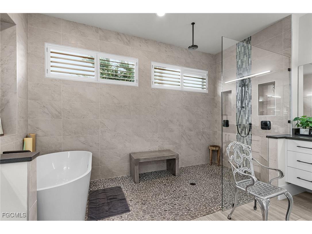 5338 Colonade Court Cape Coral FL 33904 2025003239 image23