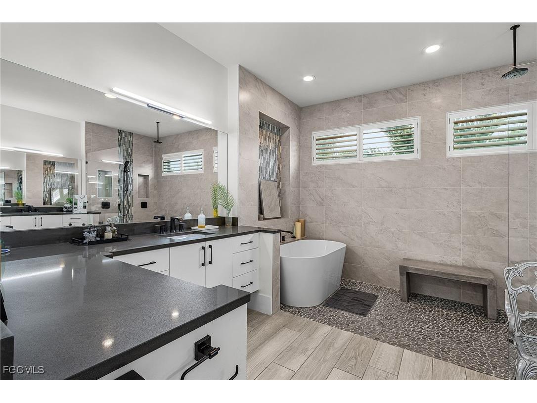 5338 Colonade Court Cape Coral FL 33904 2025003239 image24