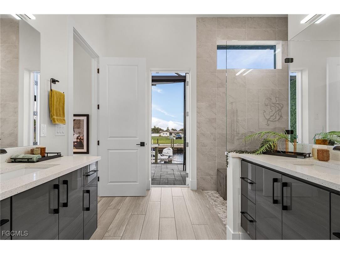 5338 Colonade Court Cape Coral FL 33904 2025003239 image27