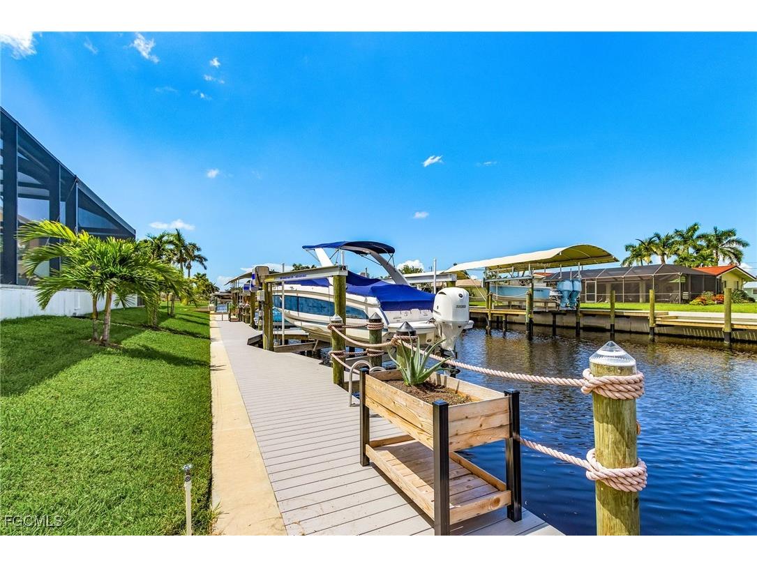5338 Colonade Court Cape Coral FL 33904 2025003239 image42