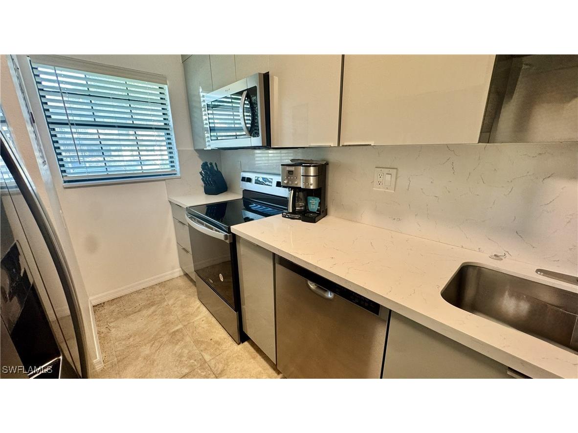 5339 Treetops Drive Naples FL 34113 225080860 image3