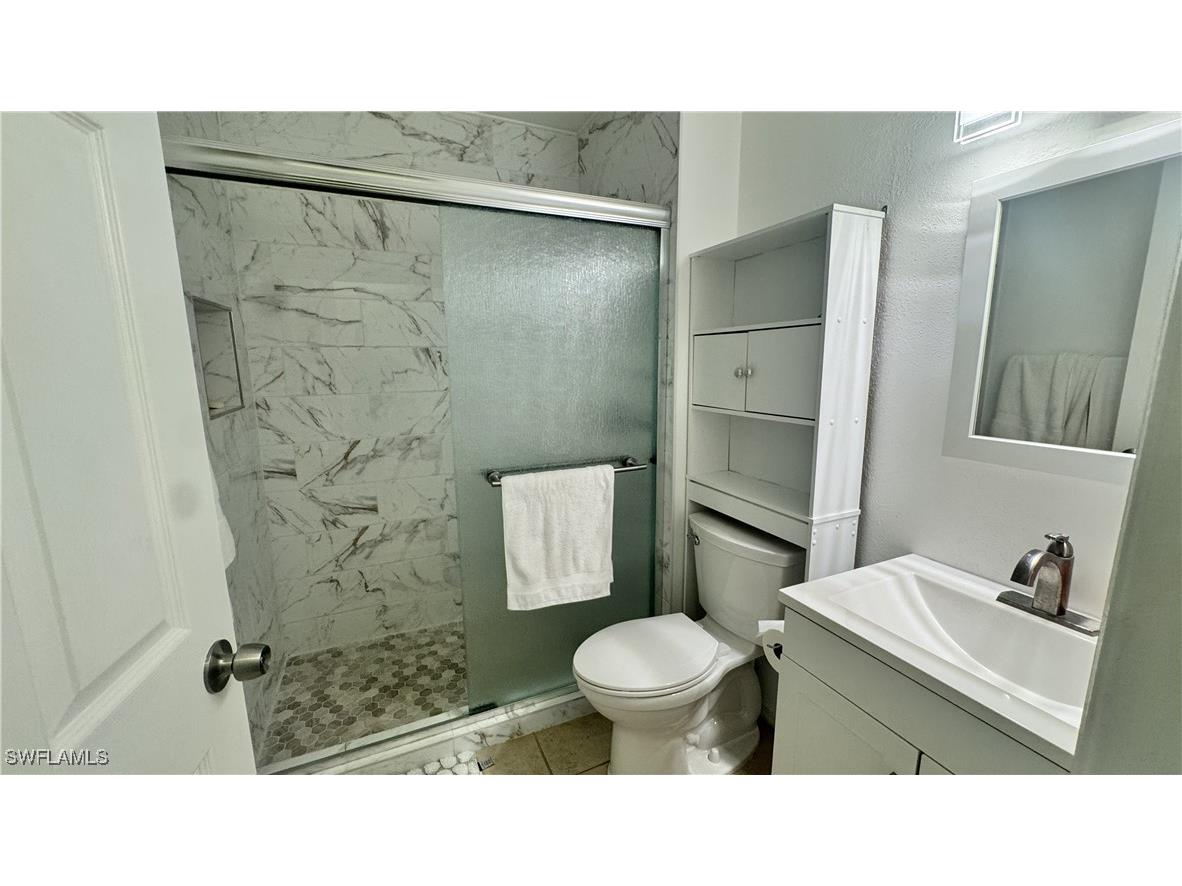 5339 Treetops Drive Naples FL 34113 225080860 image8