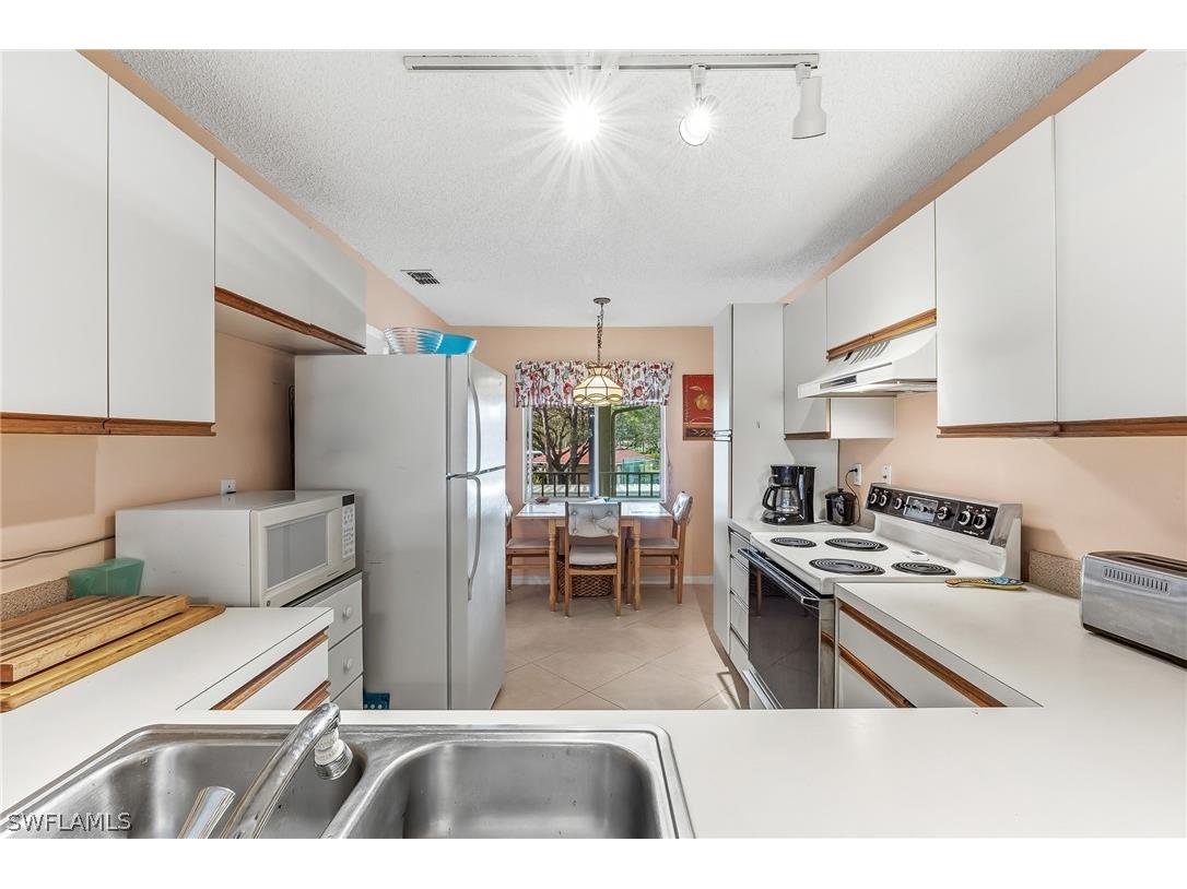 534 Augusta Boulevard #E204 Naples FL 34113 226010620 image3