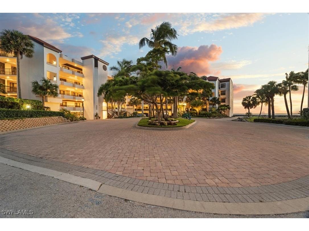 534 La Peninsula Boulevard #534 Naples FL 34113 224092299 image1