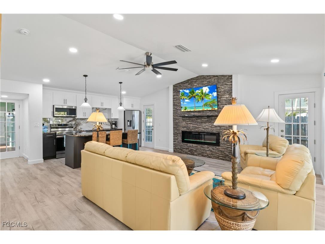 534 Piedmont Road Sanibel FL 33957 2025021679 image6