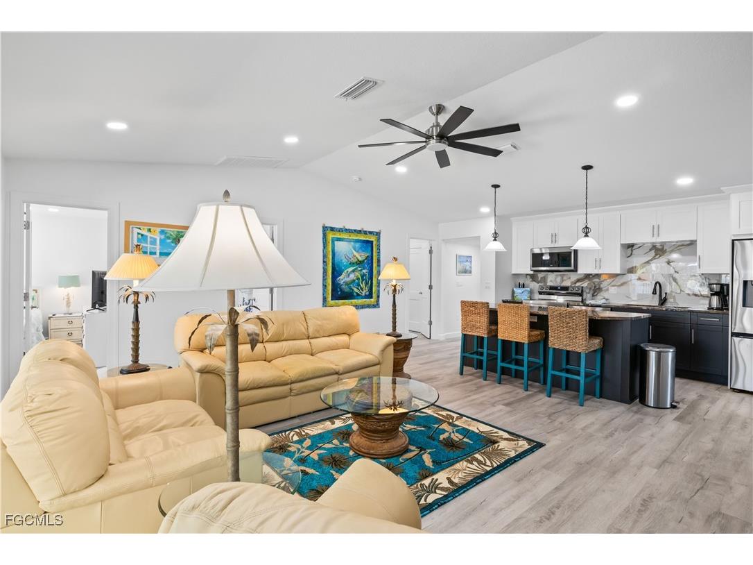 534 Piedmont Road Sanibel FL 33957 2025021679 image7