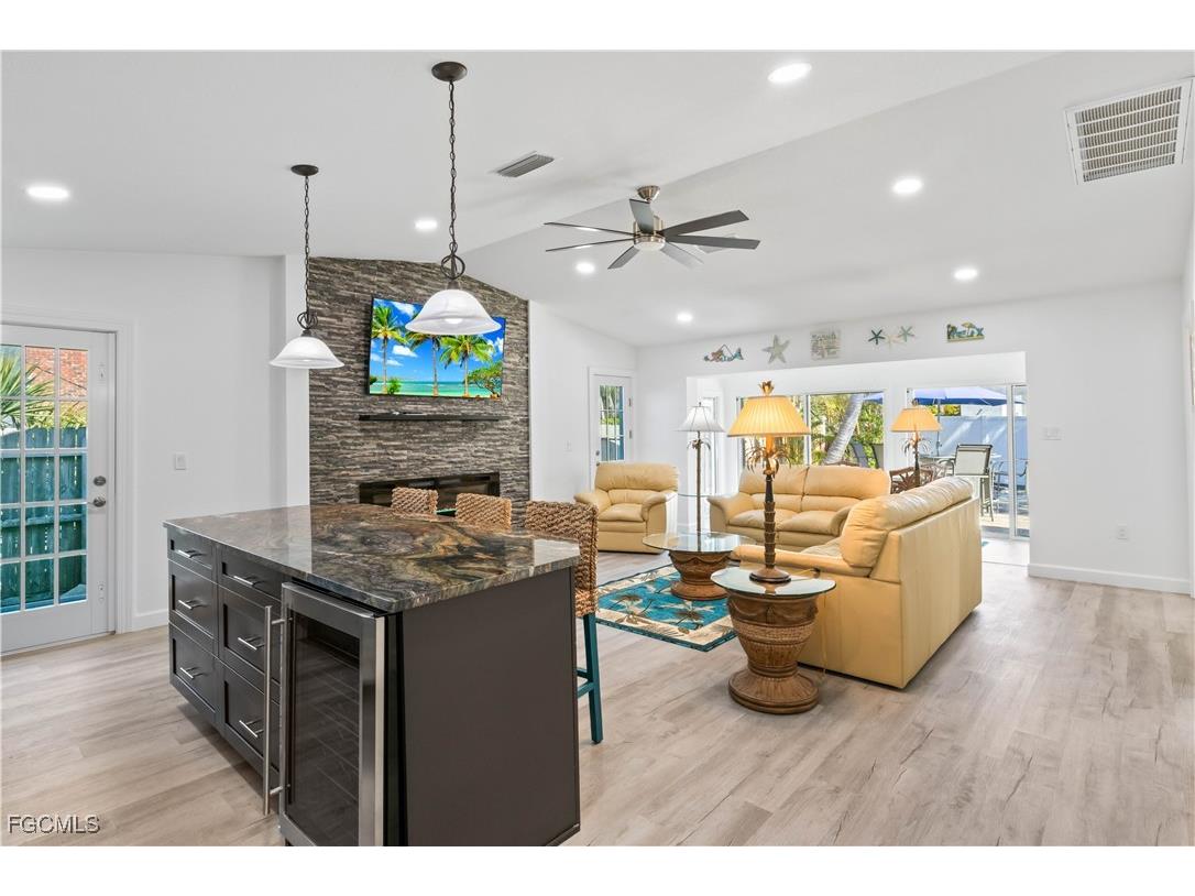 534 Piedmont Road Sanibel FL 33957 2025021679 image9