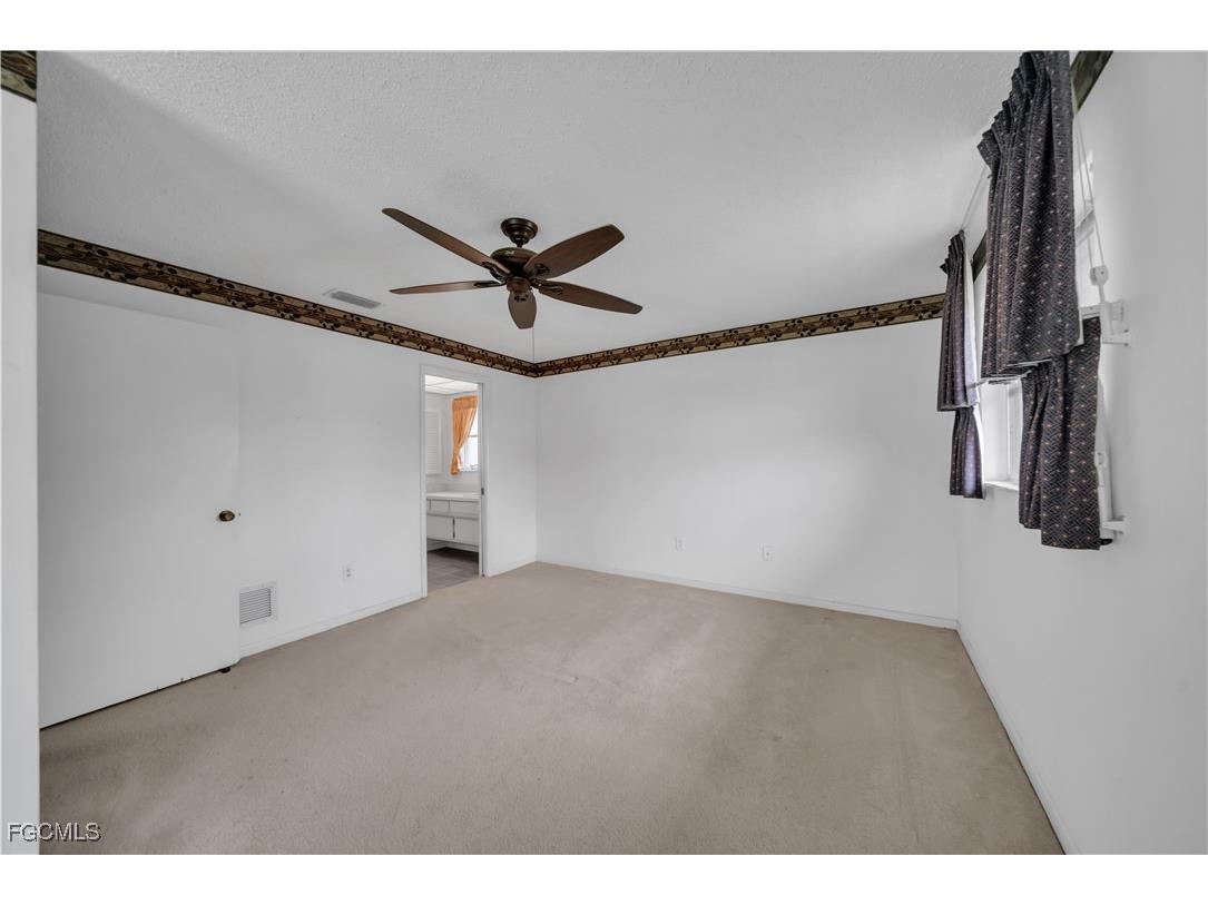 5341 Fairfield Way Fort Myers FL 33919 2025007567 image24