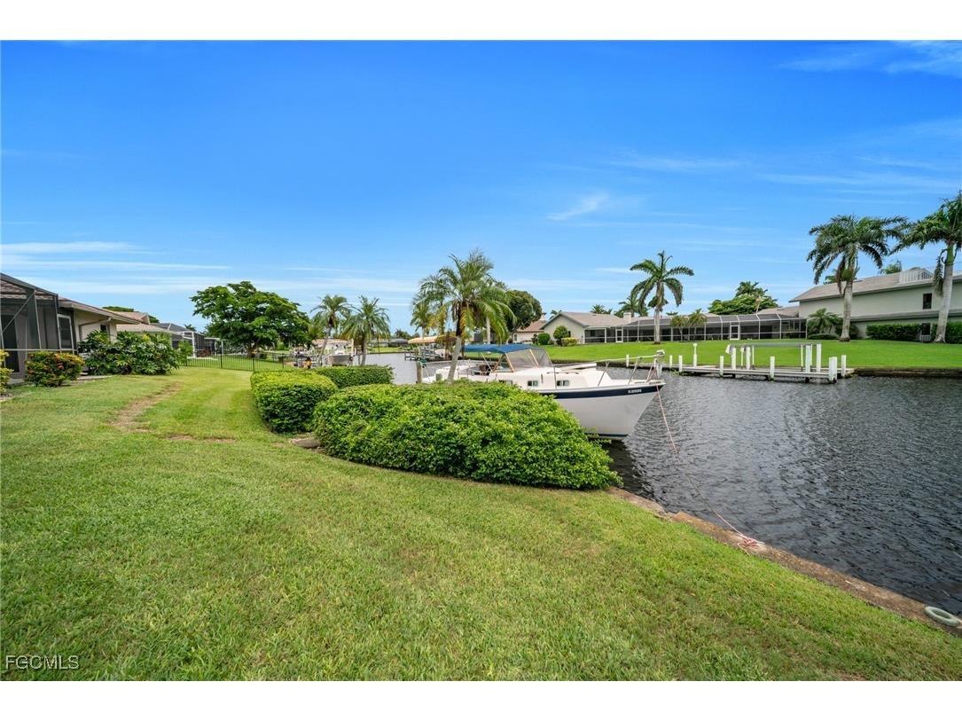 5341 Fairfield Way Fort Myers FL 33919 2025007567 image32