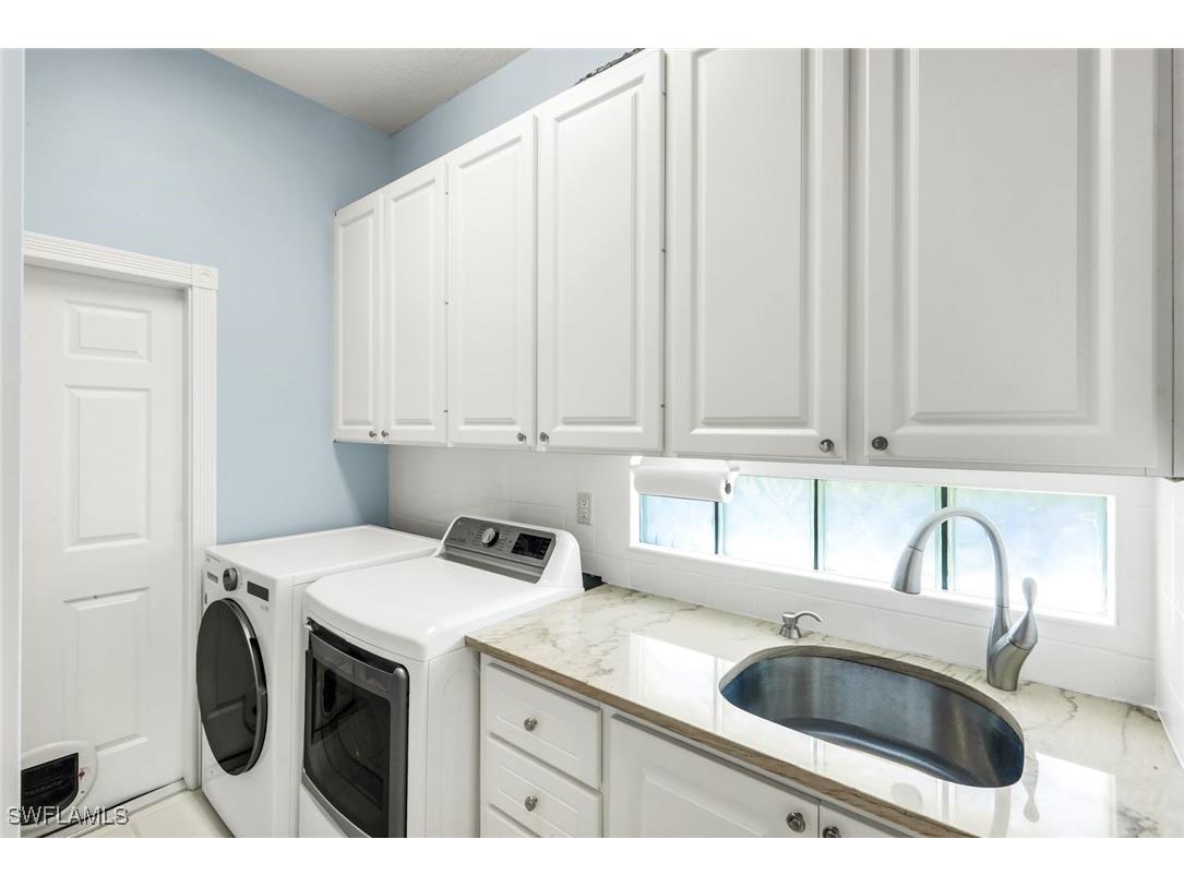 5343 Hawkesbury Way Naples FL 34119 226005893 image24