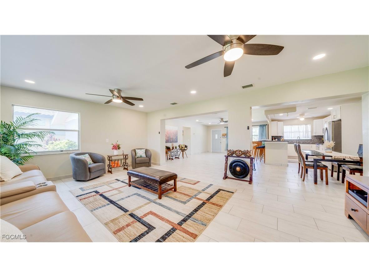 5343 Mayfair Court Cape Coral FL 33904 2025001133 image16