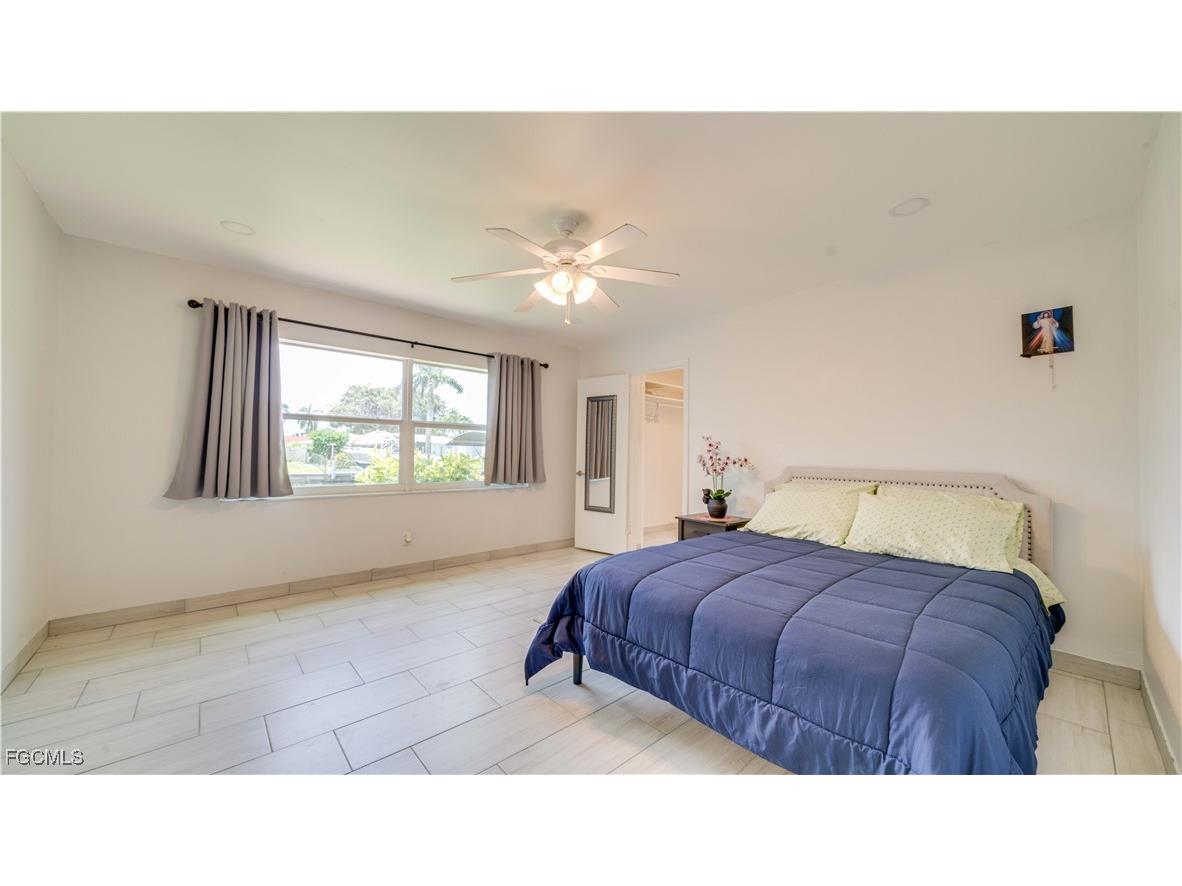 5343 Mayfair Court Cape Coral FL 33904 2025001133 image18