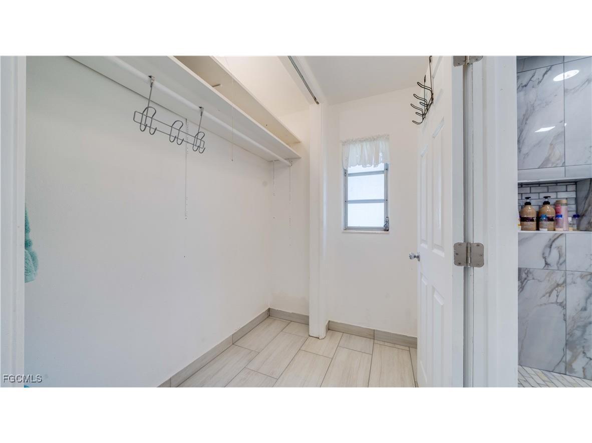 5343 Mayfair Court Cape Coral FL 33904 2025001133 image20