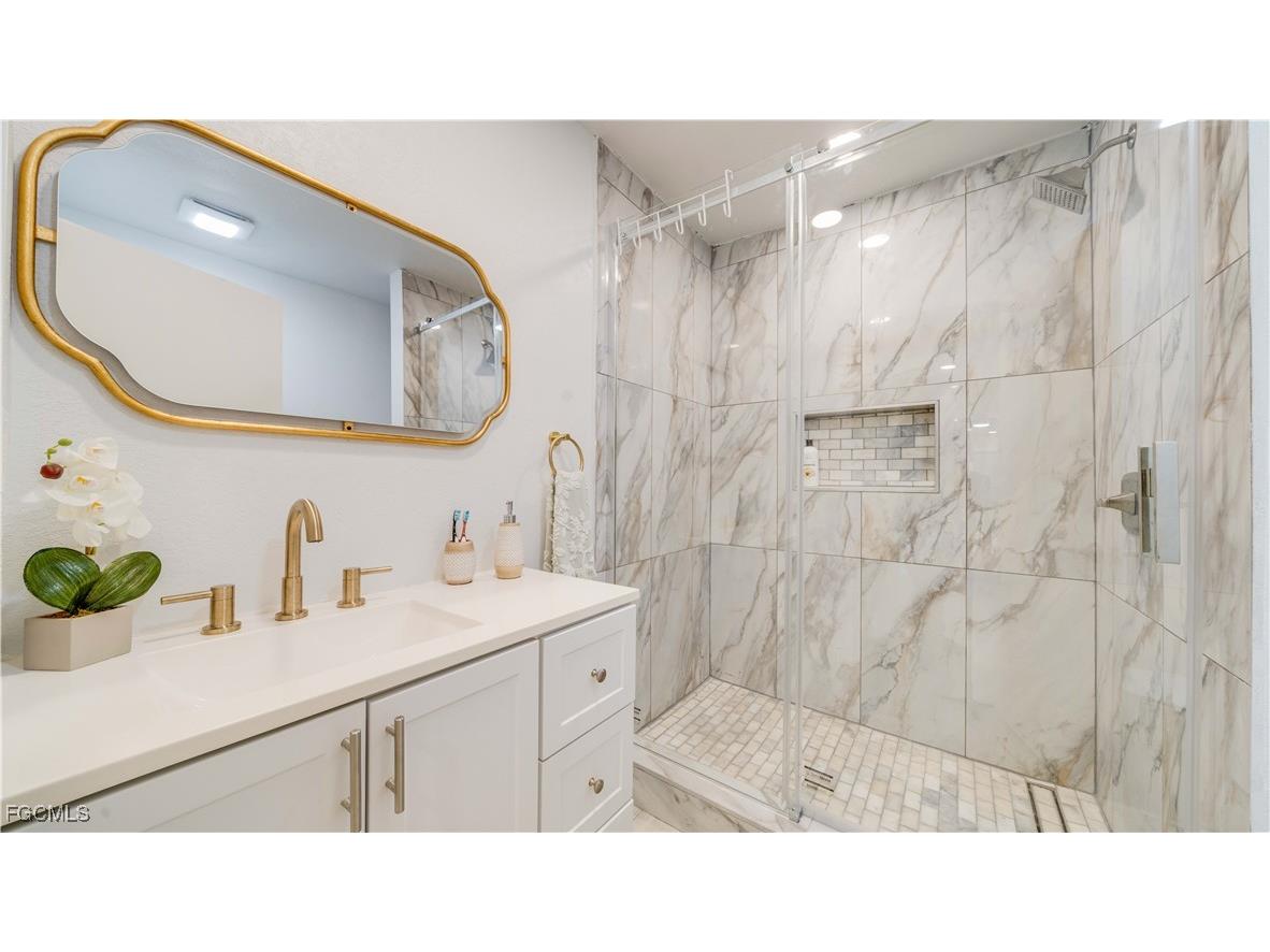 5343 Mayfair Court Cape Coral FL 33904 2025001133 image25