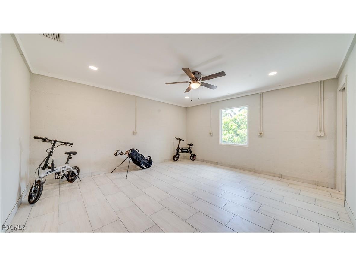 5343 Mayfair Court Cape Coral FL 33904 2025001133 image30