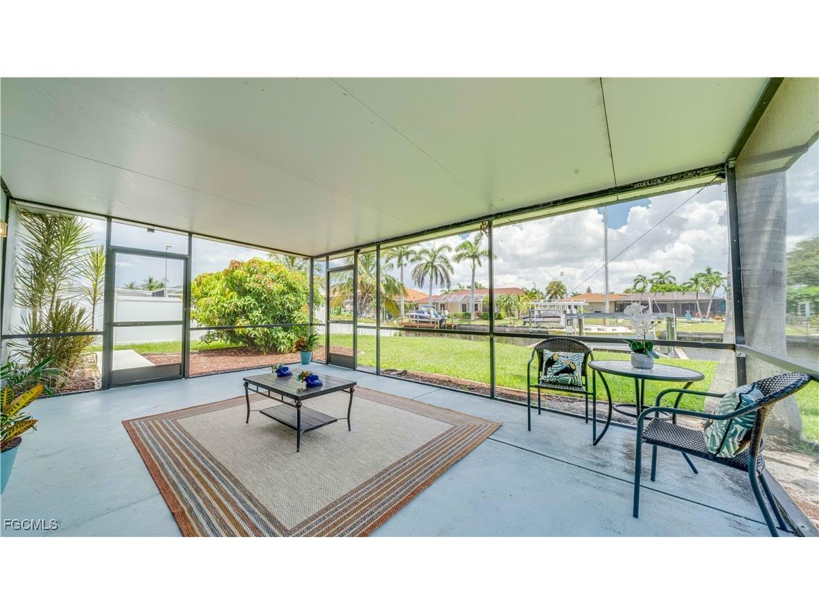 5343 Mayfair Court Cape Coral FL 33904 2025001133 image33