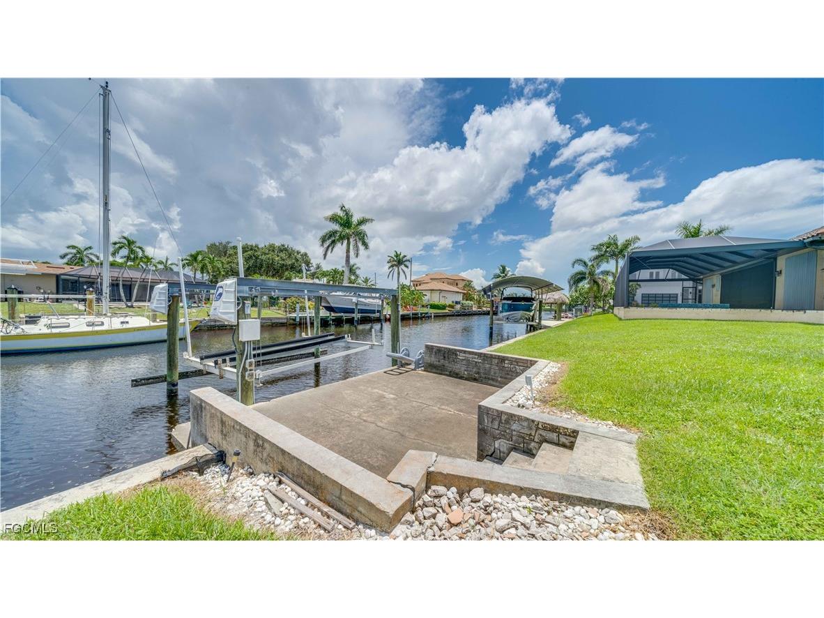 5343 Mayfair Court Cape Coral FL 33904 2025001133 image36