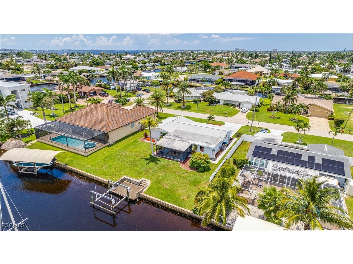 5343 Mayfair Court Cape Coral FL 33904 2025001133 image41