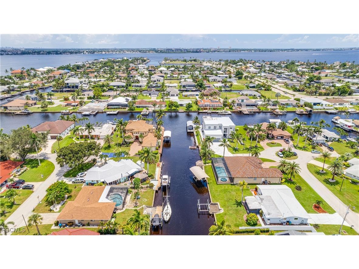 5343 Mayfair Court Cape Coral FL 33904 2025001133 image43