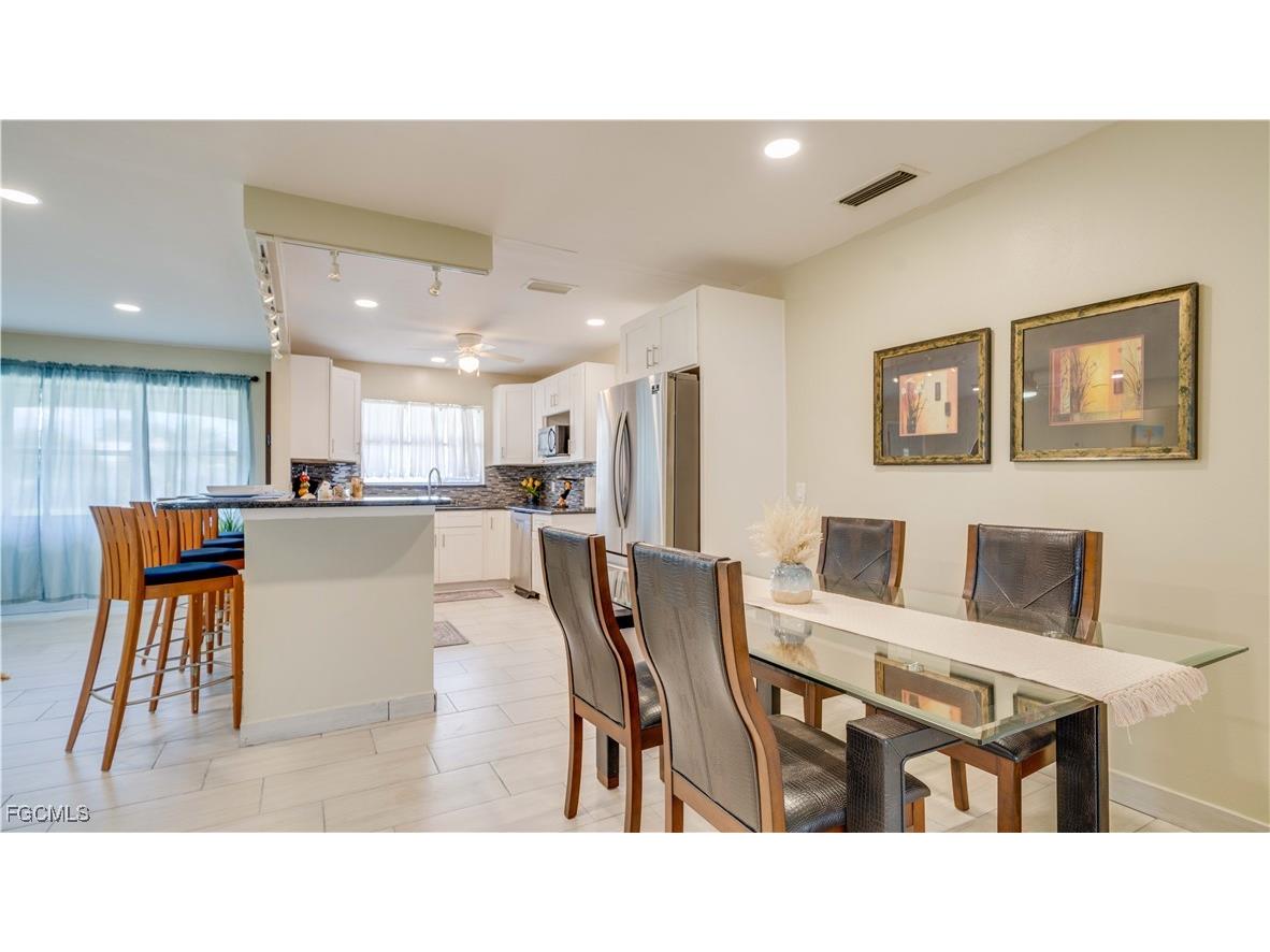 5343 Mayfair Court Cape Coral FL 33904 2025001133 image7