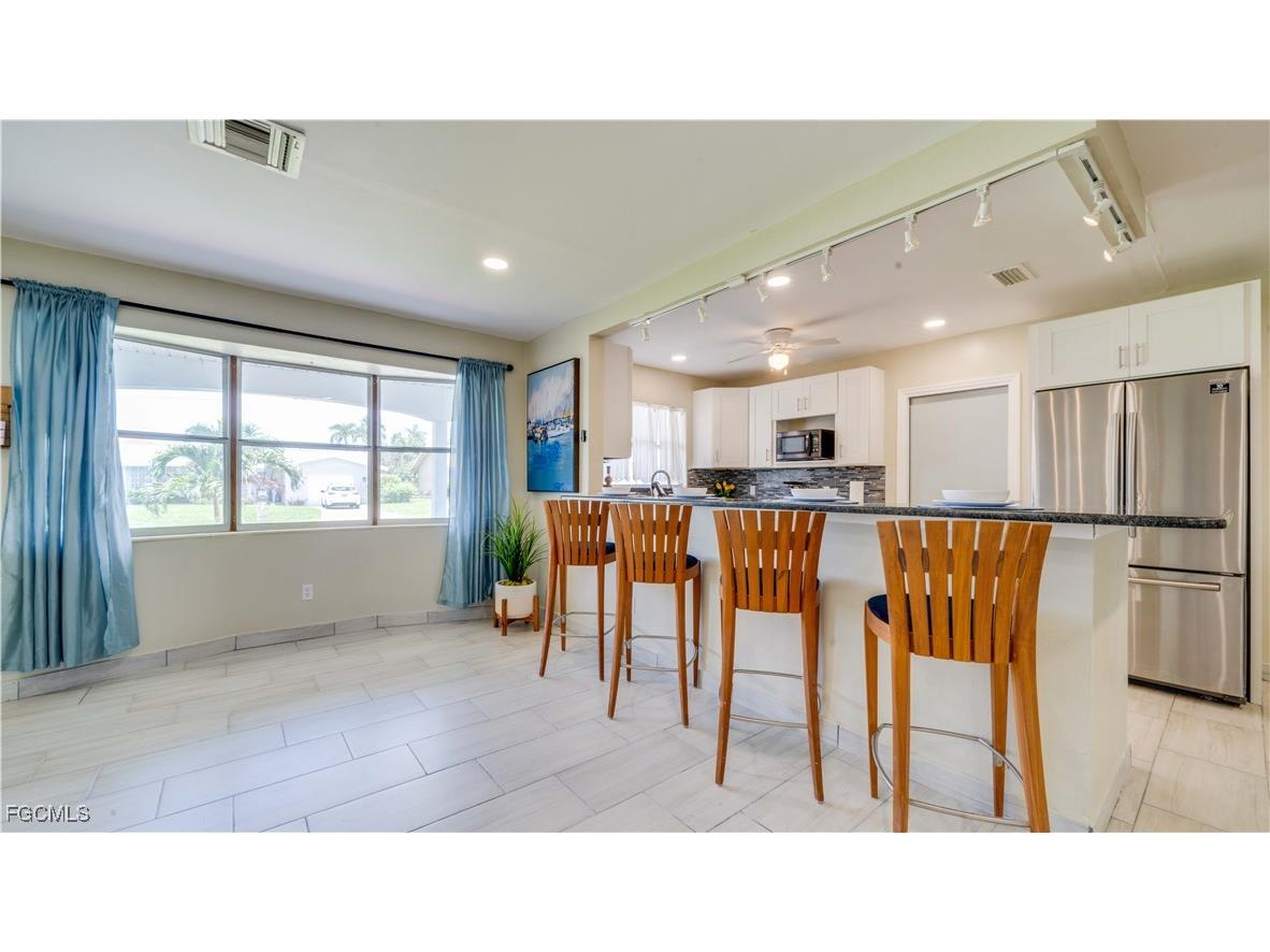 5343 Mayfair Court Cape Coral FL 33904 2025001133 image8