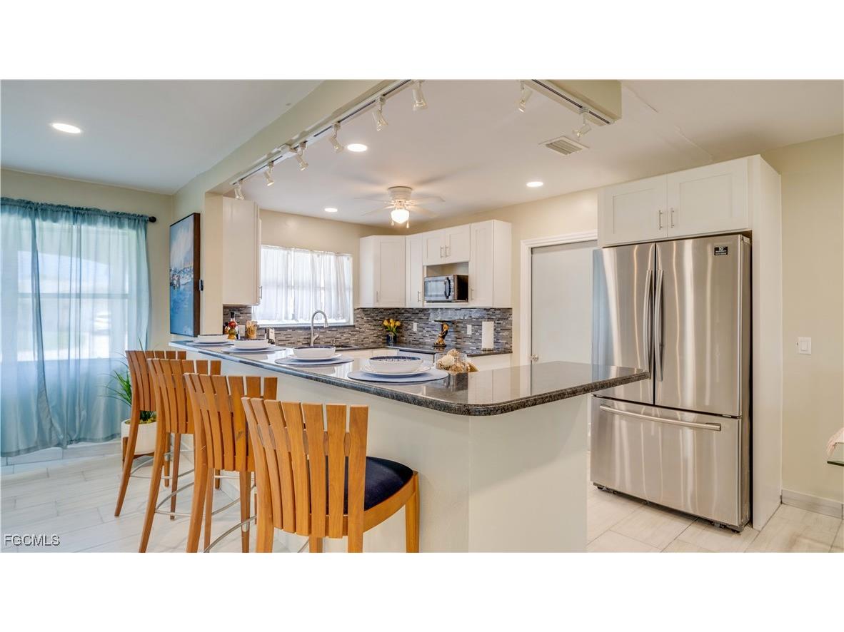 5343 Mayfair Court Cape Coral FL 33904 2025001133 image9