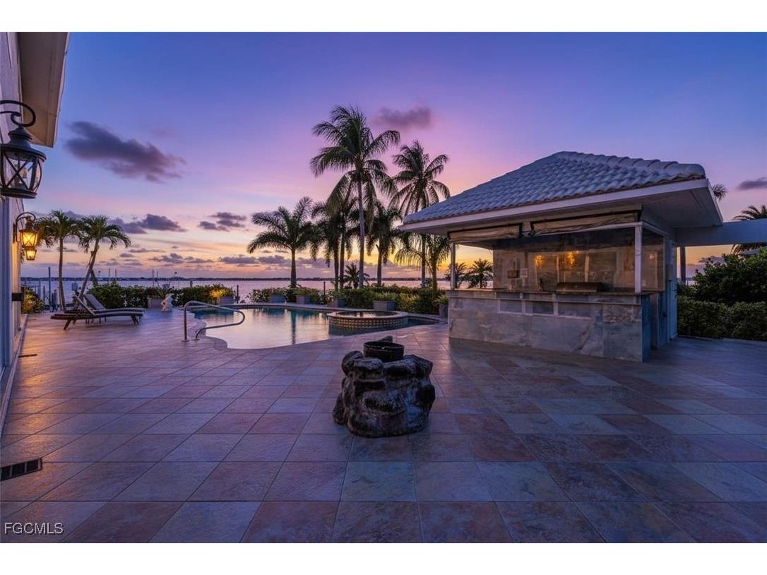 5345 Nautilus Drive Cape Coral FL 33904 2025026266 image5