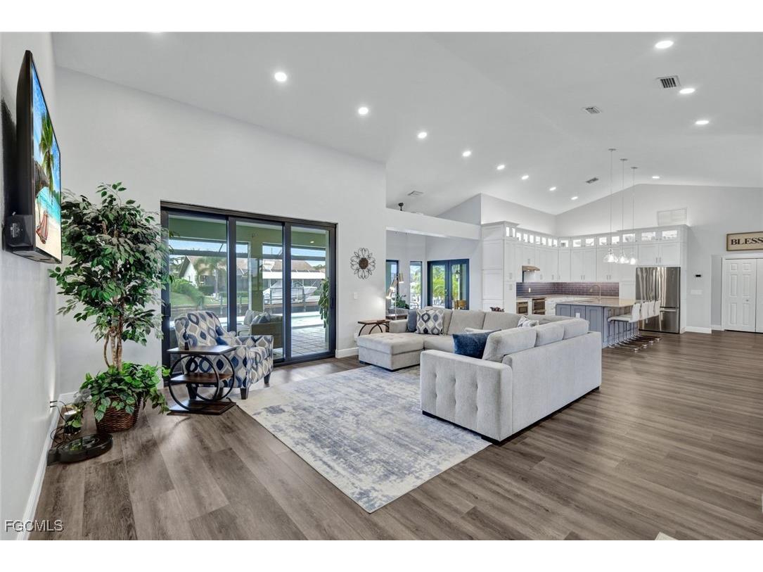 5346 SW 10th Avenue Cape Coral FL 33914 2025023402 image10