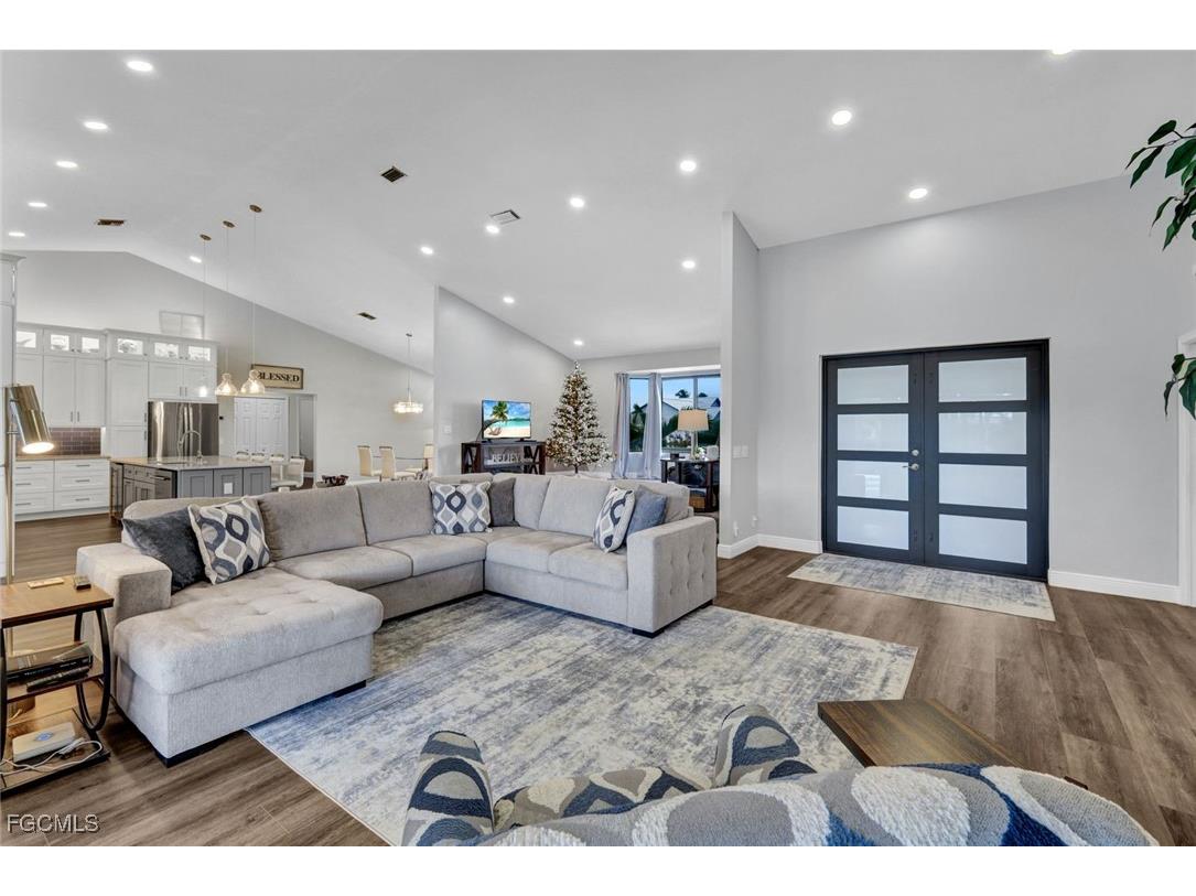 5346 SW 10th Avenue Cape Coral FL 33914 2025023402 image11