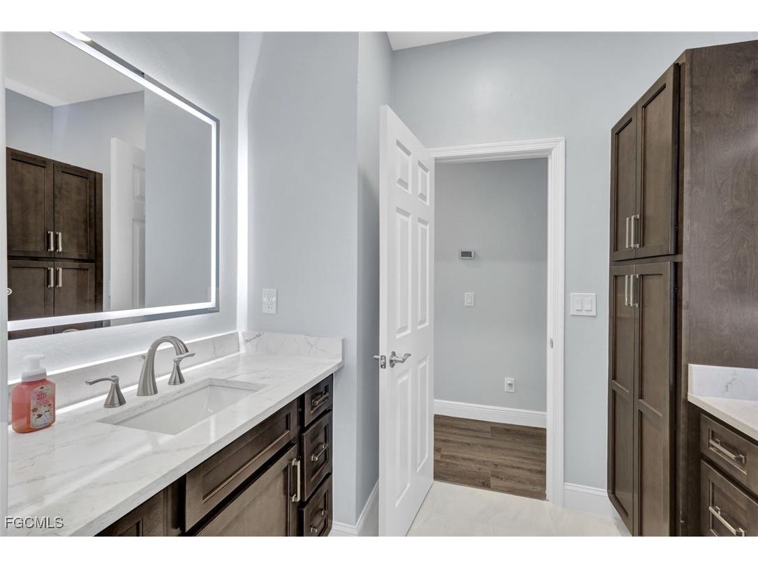 5346 SW 10th Avenue Cape Coral FL 33914 2025023402 image26