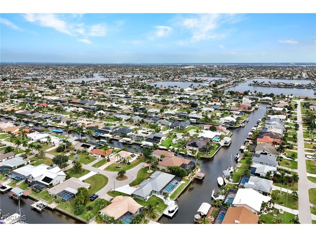 5346 SW 10th Avenue Cape Coral FL 33914 2025023402 image44