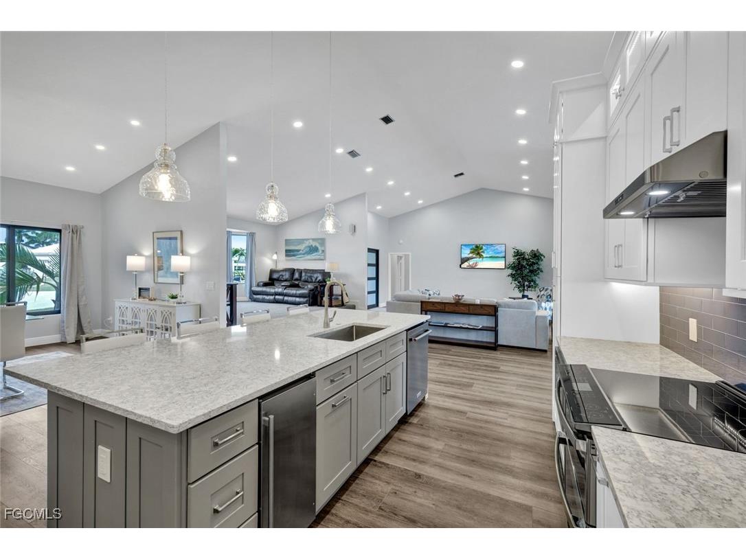 5346 SW 10th Avenue Cape Coral FL 33914 2025023402 image6