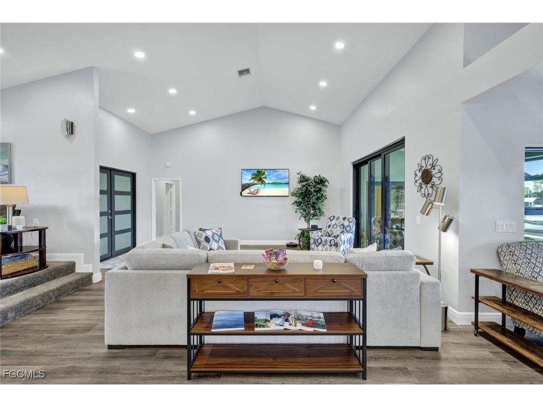 5346 SW 10th Avenue Cape Coral FL 33914 2025023402 image9