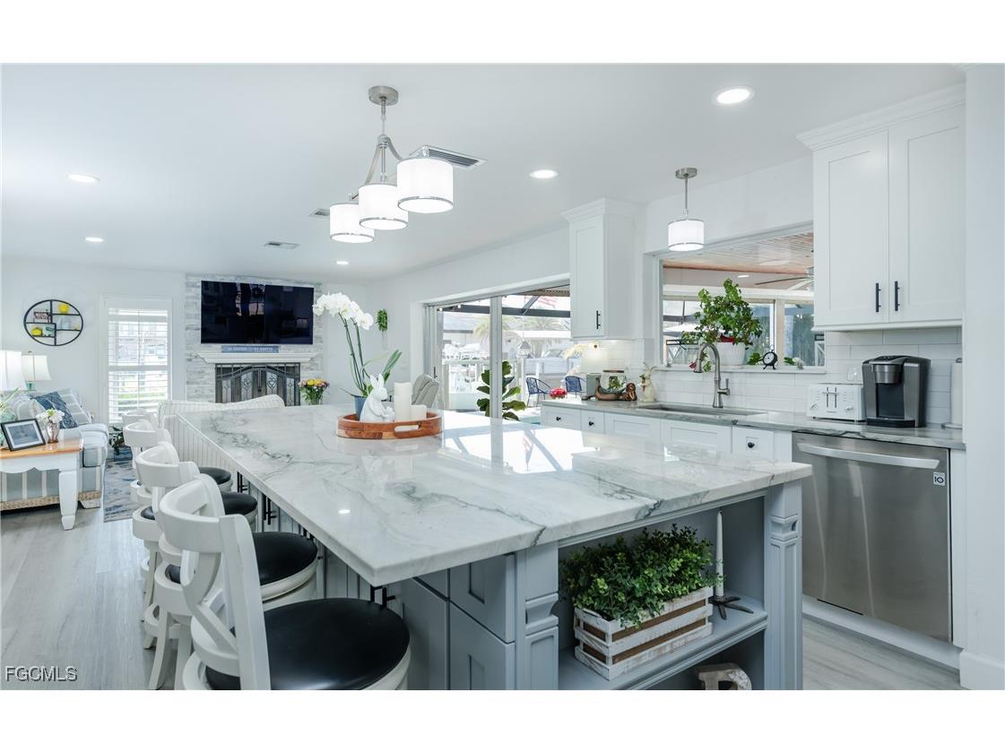 5347 Malibu Court Cape Coral FL 33904 2025021197 image14