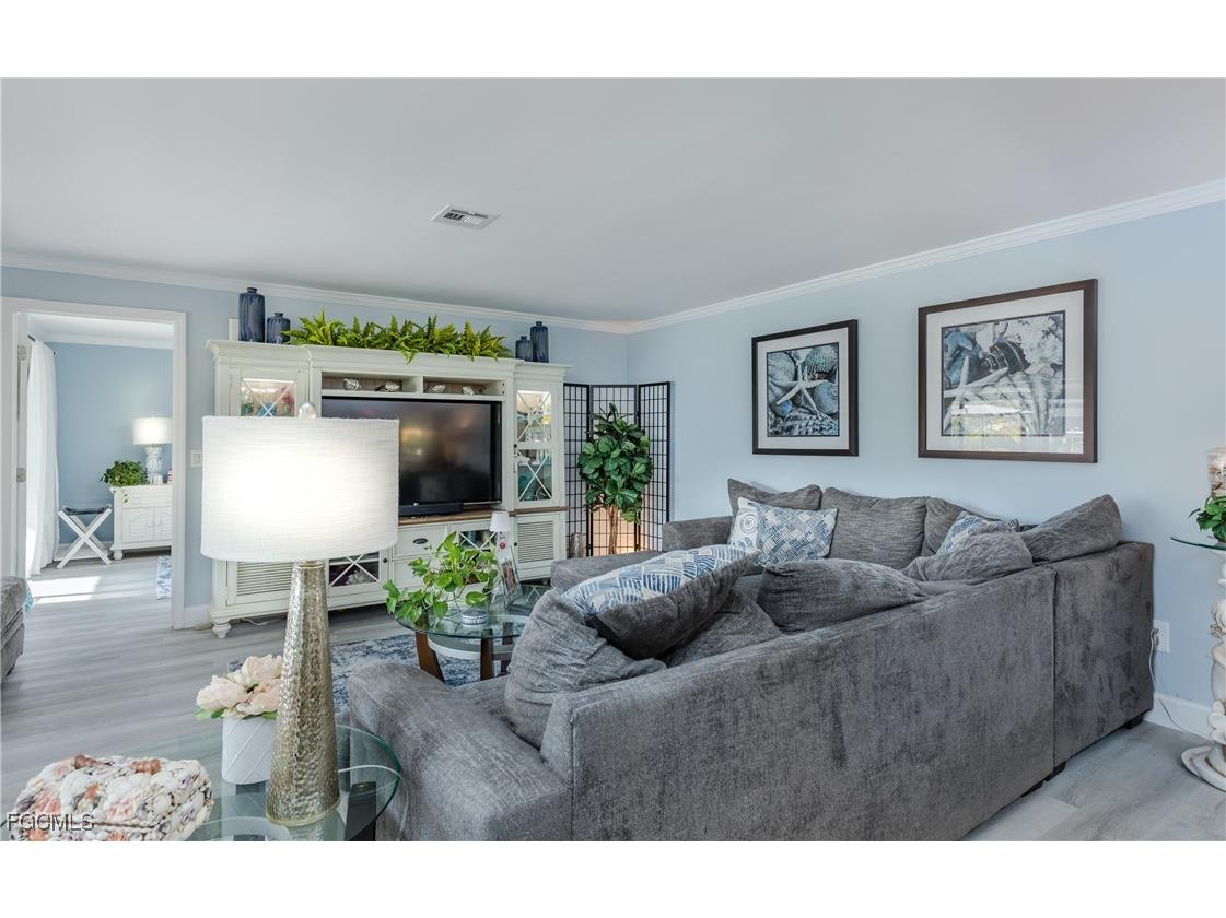 5347 Malibu Court Cape Coral FL 33904 2025021197 image20