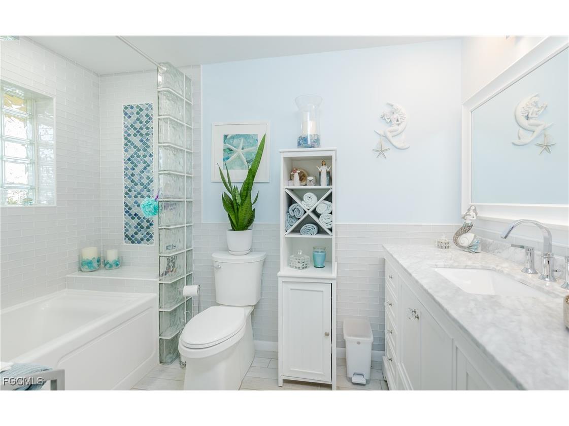 5347 Malibu Court Cape Coral FL 33904 2025021197 image26