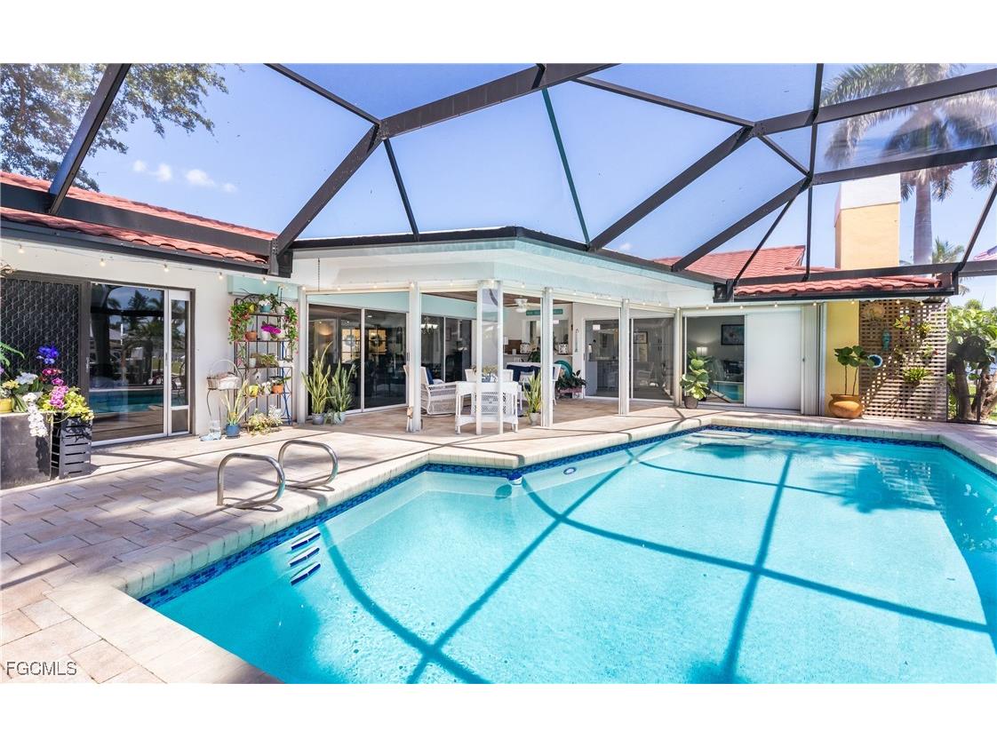 5347 Malibu Court Cape Coral FL 33904 2025021197 image34