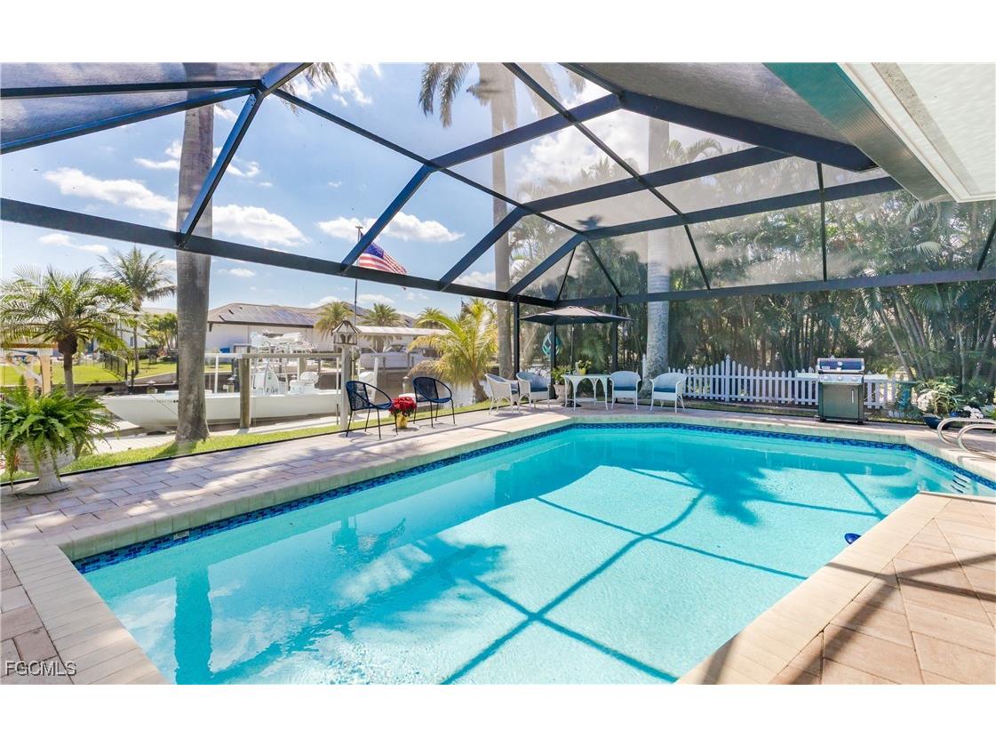 5347 Malibu Court Cape Coral FL 33904 2025021197 image8