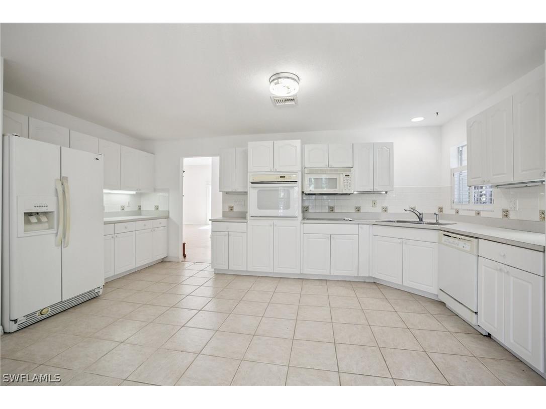 5348 Cypress Lane Naples FL 34113 226006847 image9