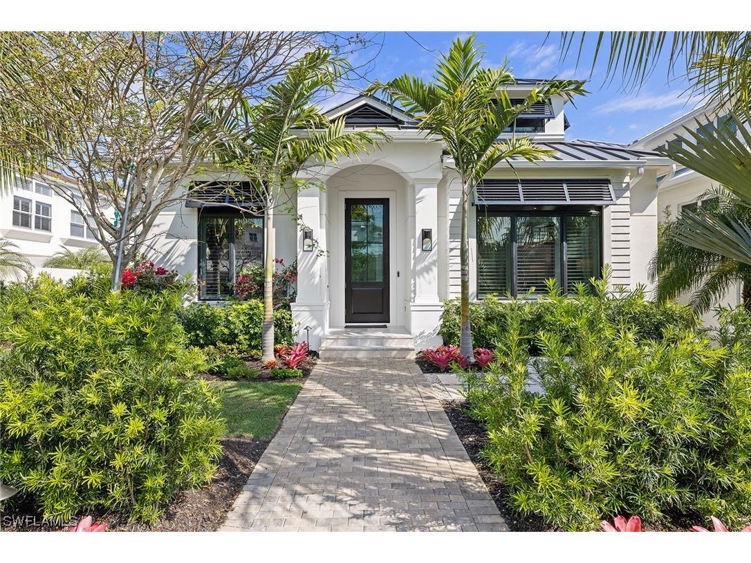 535 2nd Avenue S Naples FL 34102 223025634 image1