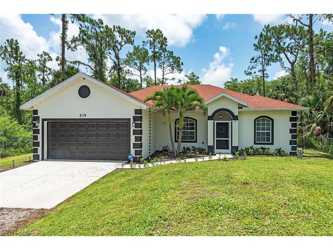 535 33rd Avenue NE Naples FL 34120 223045755 image1