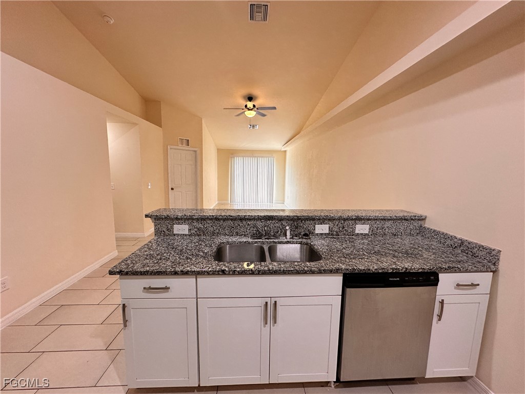 535-537 SE Van Loon Terrace Cape Coral FL 33990 2026000650 image7