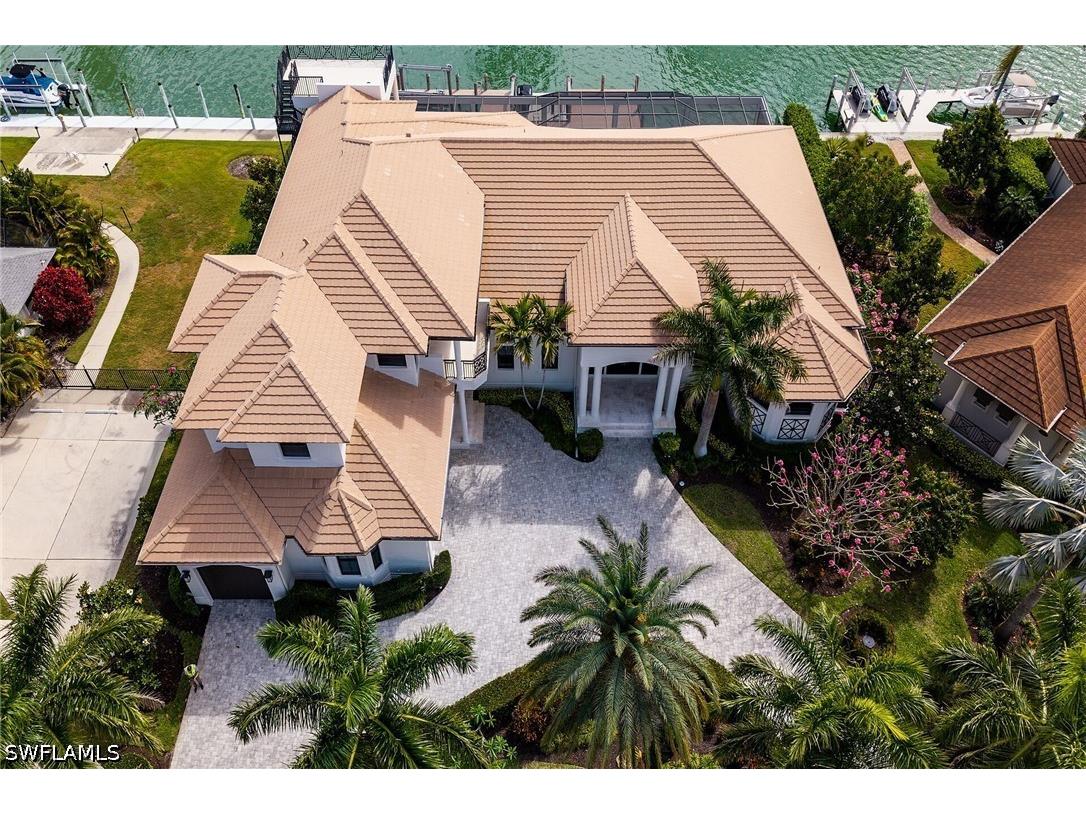 535 Alameda Court Marco Island FL 34145 226017422 image2