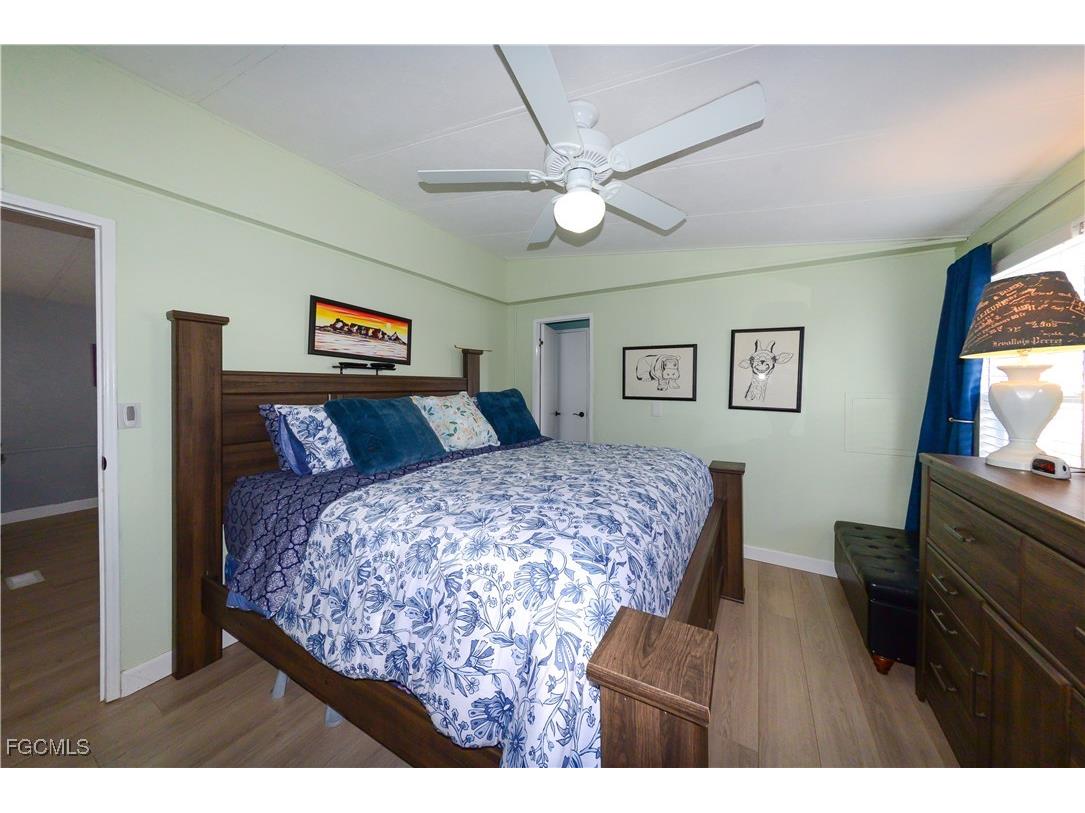 535 Sunshine Avenue North Fort Myers FL 33903 2025021776 image13