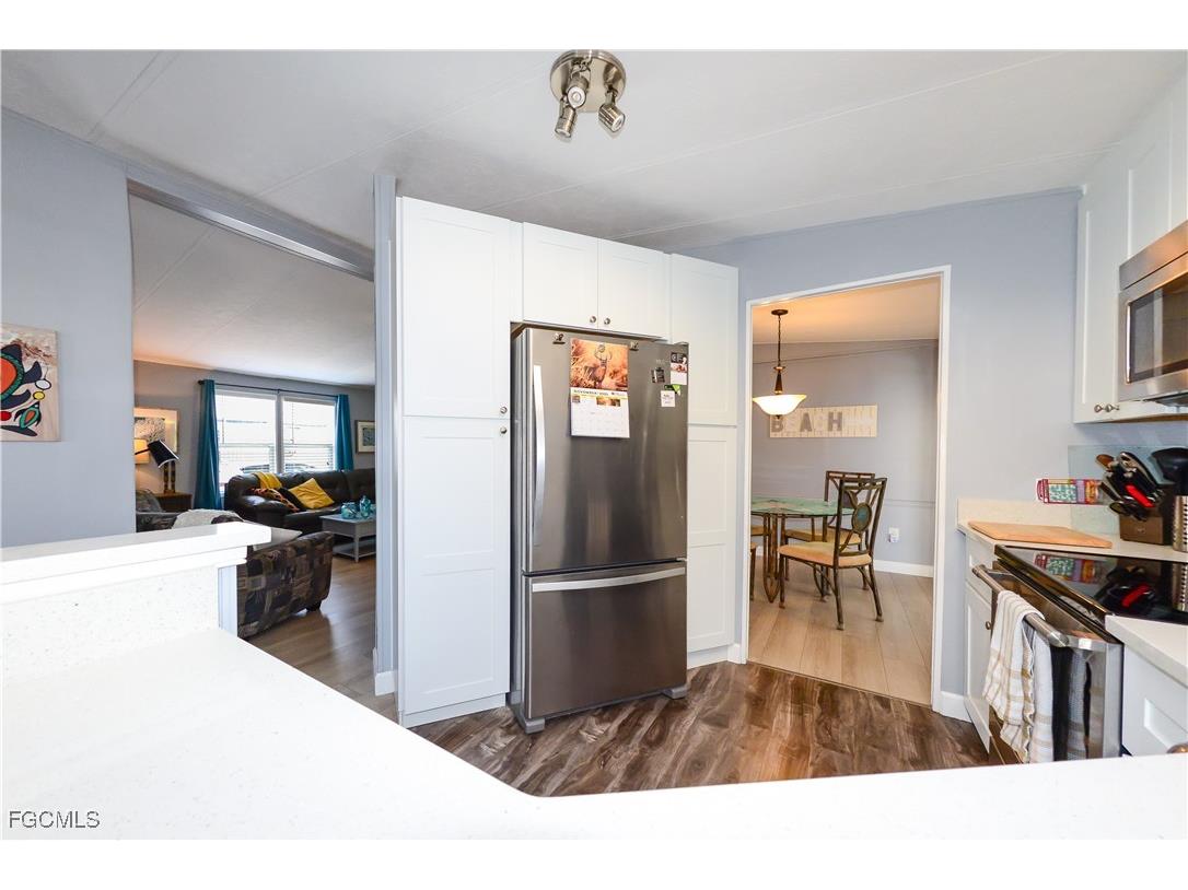 535 Sunshine Avenue North Fort Myers FL 33903 2025021776 image22