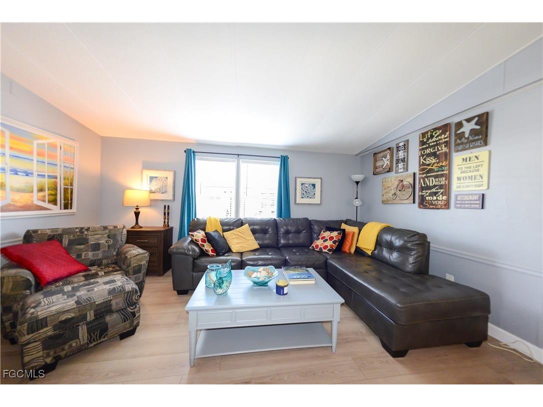 535 Sunshine Avenue North Fort Myers FL 33903 2025021776 image27