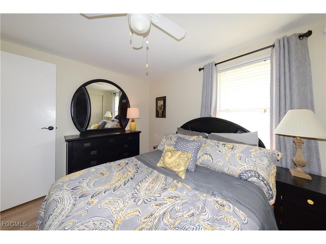 535 Sunshine Avenue North Fort Myers FL 33903 2025021776 image5